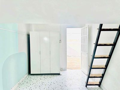 Rent 35 M2 hotels where you can get 460 friends - ready air machines - right in the same C