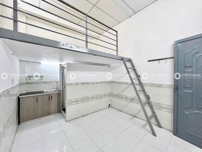 cheaply-priced motels - close to fourth - rain - style