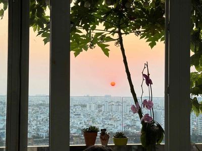 Rent the main apartment, three bedrooms, full 7 rooms.