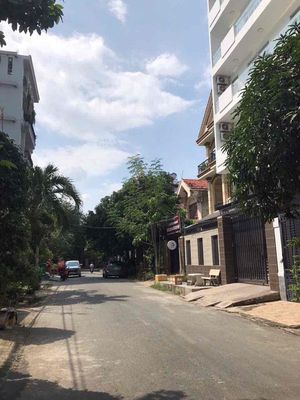 Cheap hotel suite on Số 43 Street, stub.