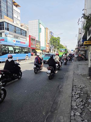 25 million – Hoàng Văn Thụ business front – Tân Bình