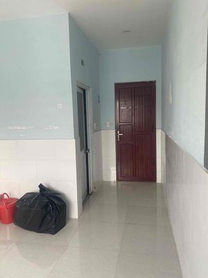 Rent room.