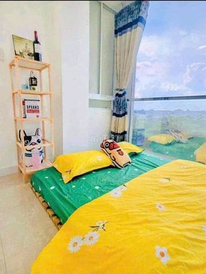 Rent a room full of cheap furniture nice park