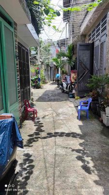 Renting four x 16 meters, all the time, two bedrooms, near the Swamp, tht, District 12. Five million and five.