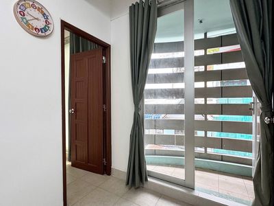 A Lý Thường Kiệt Rilling Room 10 + interior elevator.