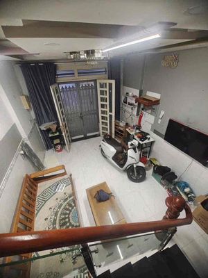 for rent: area 4 x9 is 9 million