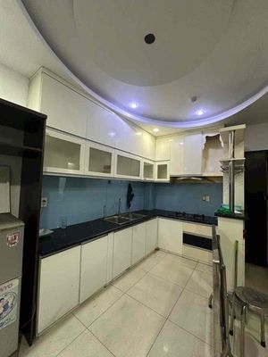Rent an apartment with an 80-foot-two bedroom 2 with a wide 8-thirty interior.