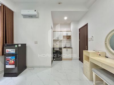 Rent a new apartment at The Global City.