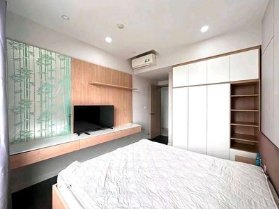Only 20 million orchhard parkview bedrooms.