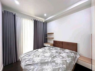 Only 20 million orchhard parkview bedrooms.