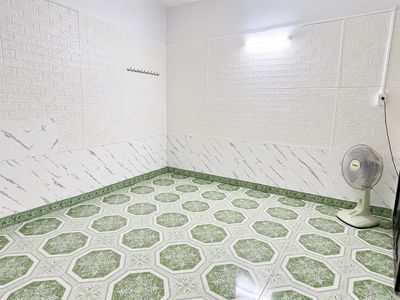 Renting room-- cheap-- Phạm Văn Bạch, new paint house
