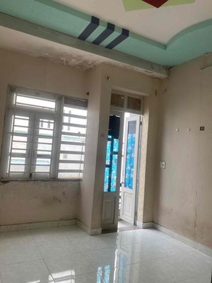 TRIBY 2 floors 4*7; 2 bedrooms.