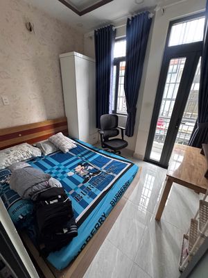 We're renting the entire apartment to the entire alley. It's a 12-twenty-thirty art.