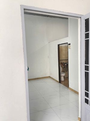 The Nam Cao front market market area 183 meters, good business, good price