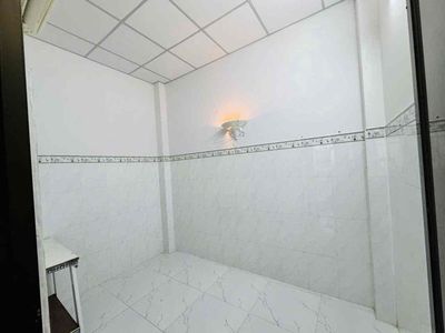 The floor of 3.5 12 M has two bedrooms. Two Nguyễn Văn Khối toilets.