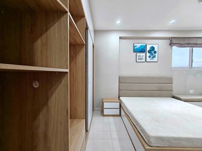 Central Plaza- Full interior, new house, two bedrooms, 14 million a month, 73 meters available.