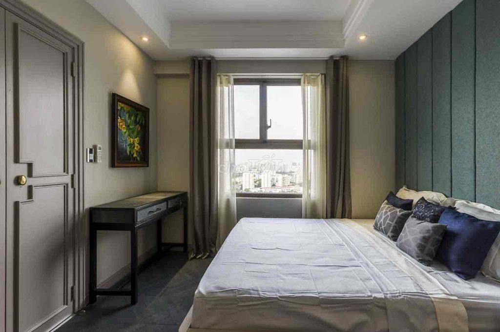 Rent Sunrise Riverside 2 bedroom 2. Full NT's nice. Twelve million, View Lakes.