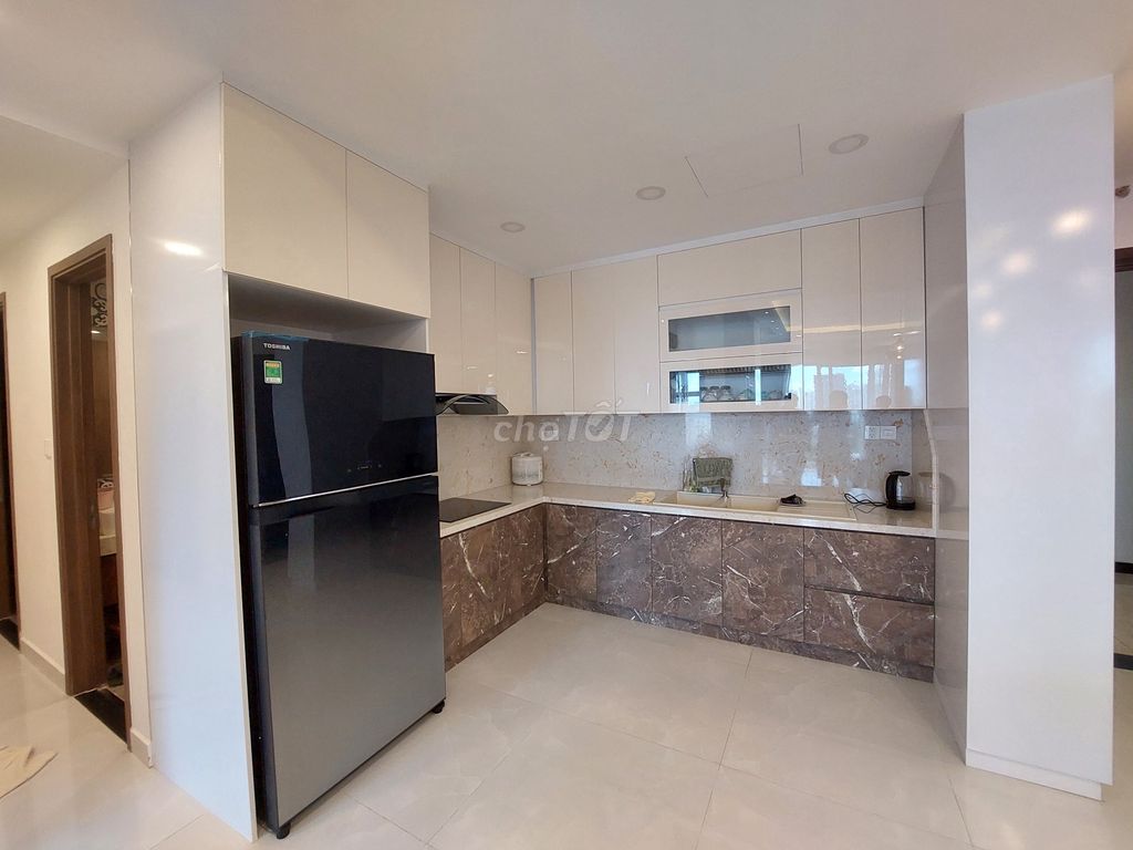 Rent Sunrise Riverside apartment 3 bedrooms, 2 high-end furniture toilets + good price