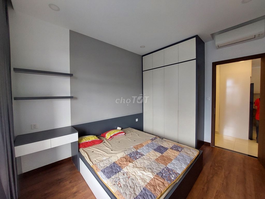 Rent Sunrise Riverside apartment 3 bedrooms, 2 high-end furniture toilets + good price