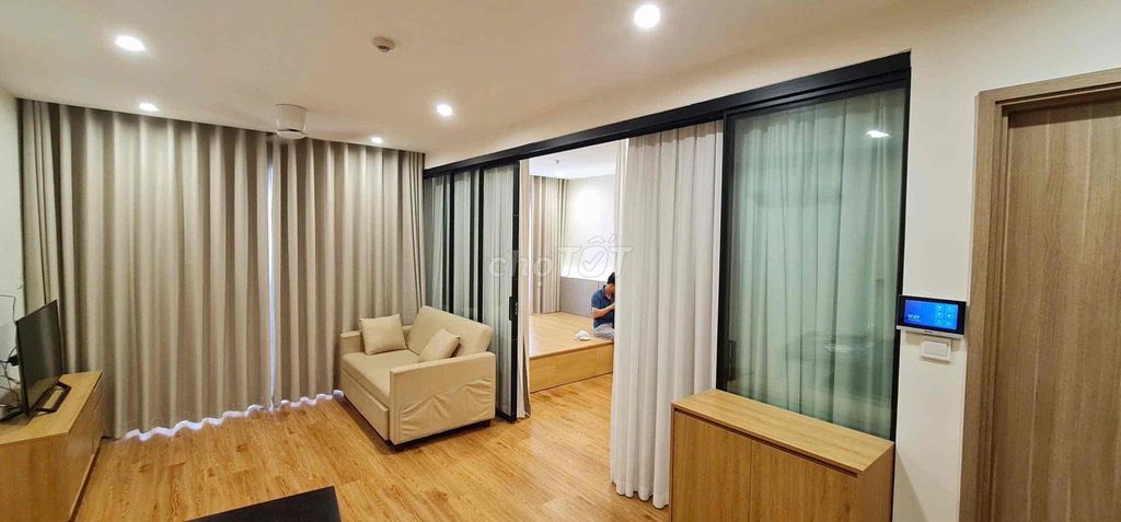 Rent a room full of beautiful interior Vinhomes Grand Park district 9