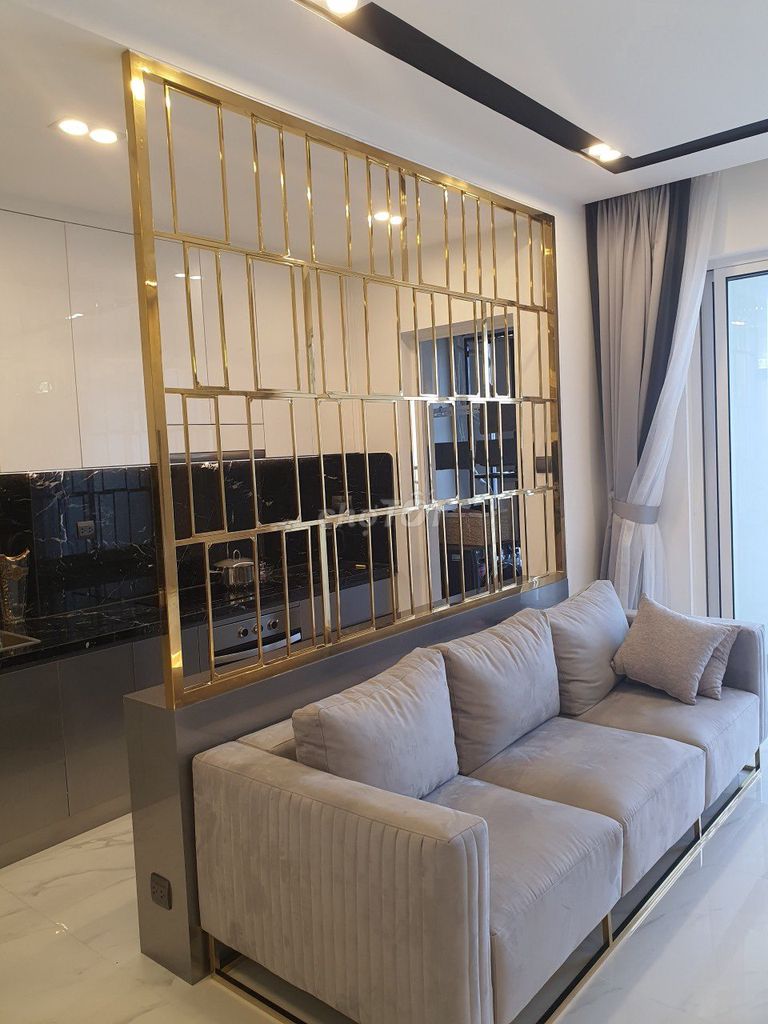 The owner of the house of Cho hired more than one Sunrise City apartment. One bedroom. Two bedrooms, four bedrooms.