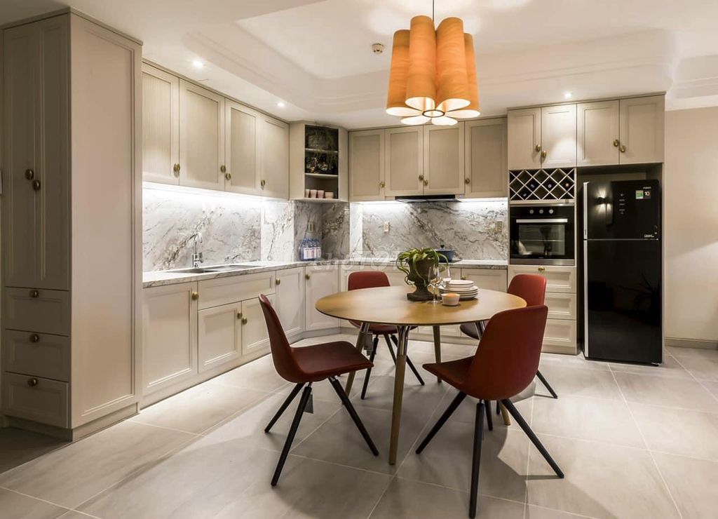 Rent Saigon South 2 bedroom 2 beautiful Full Seven toilets for 14 million in a row