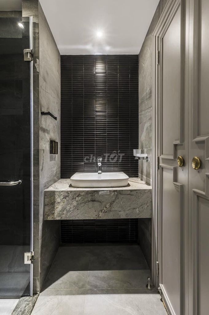Rent Saigon South 2 bedroom 2 beautiful Full Seven toilets for 14 million in a row