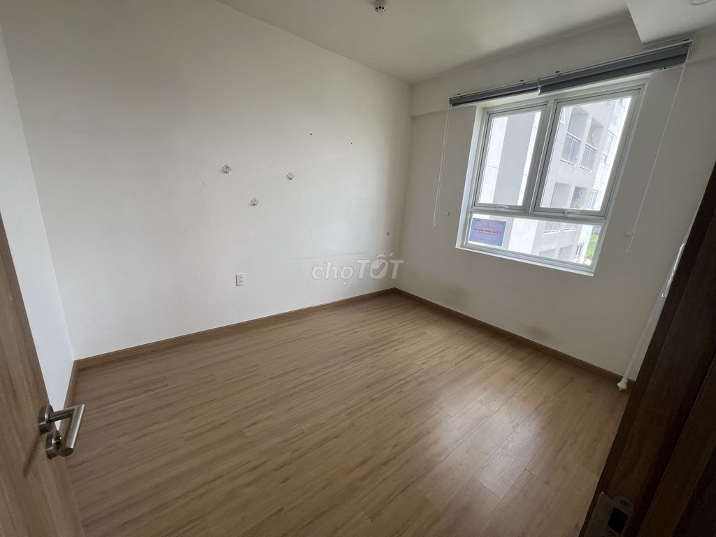 Less Lavita Charm. Two bedrooms. Nine million.