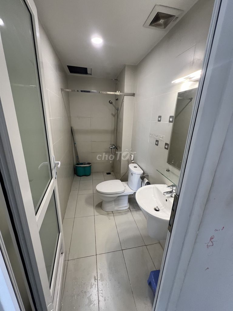 Less Lavita Charm. Two bedrooms. Nine million.