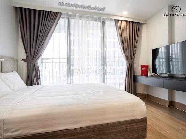 Open apartment 1 2 3 of the fancy bedrooms, the Cv residence.