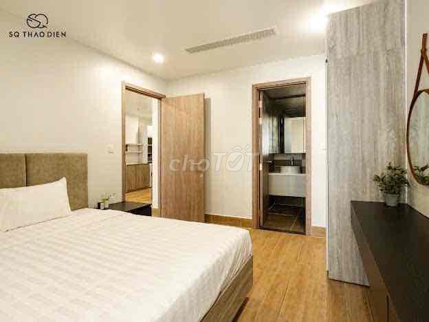 Open apartment 1 2 3 of the fancy bedrooms, the Cv residence.