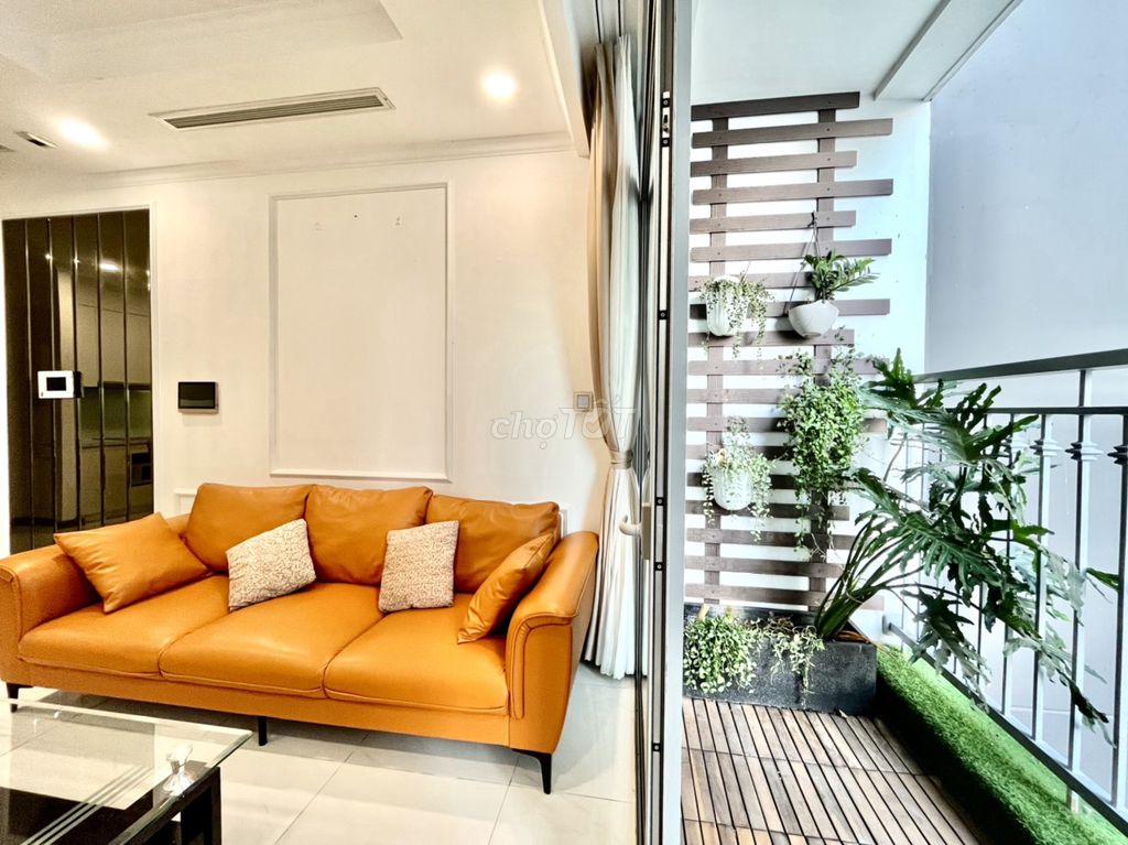 Rent a nice Vinhomes Central Park interior bedroom.