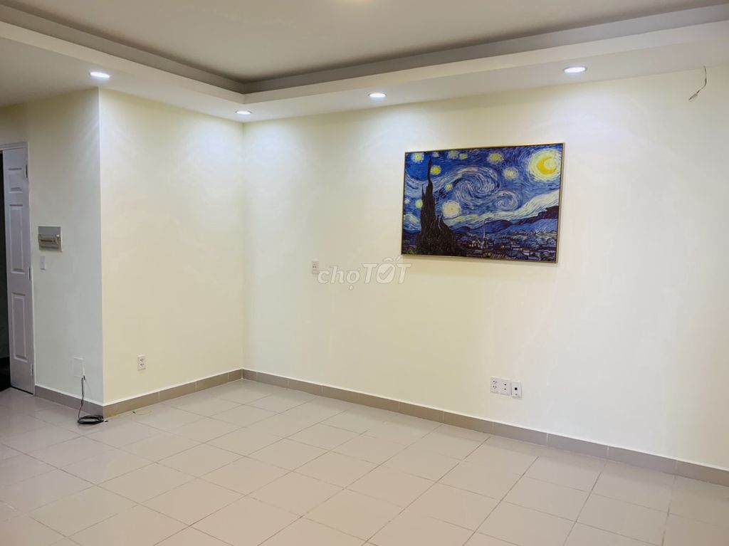 In the capital of Nguyễn Văn Công 2 bedrooms equals 11 million. 3 bedrooms =14 million.