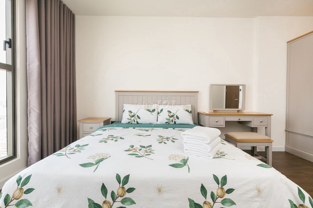 apartment 88 meters2, 2 Saigon Royal-4.