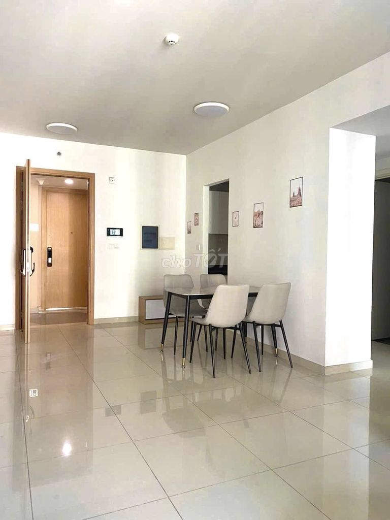 update the 1st-priced bedroom at Vista Verde