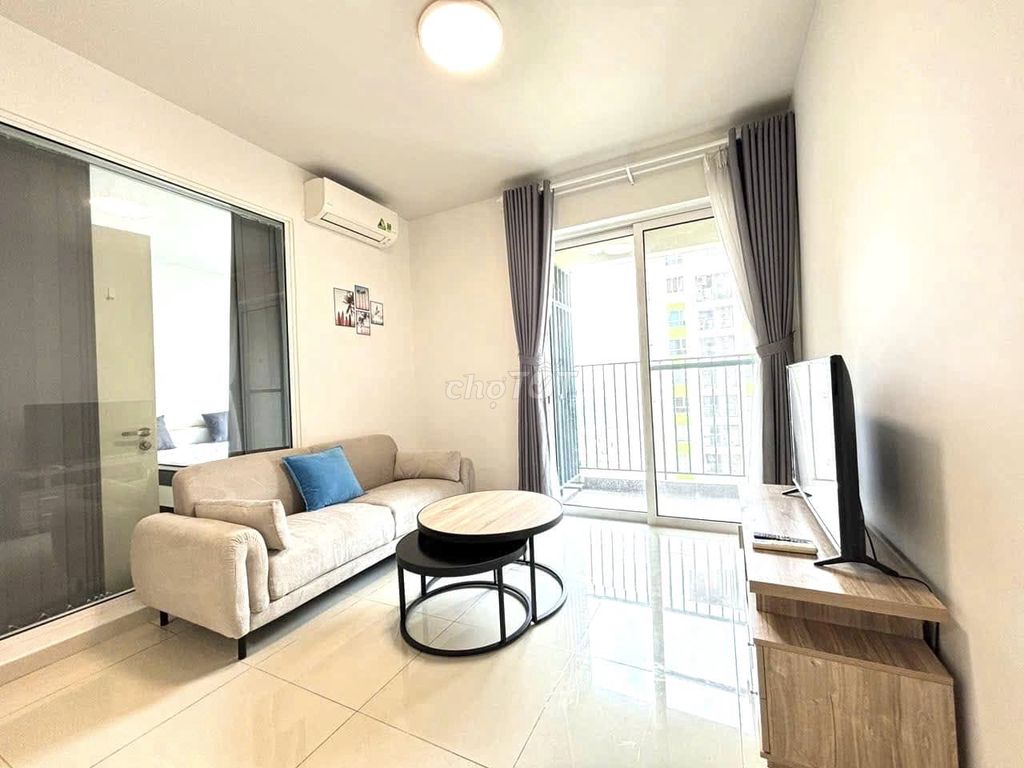 update the 1st-priced bedroom at Vista Verde