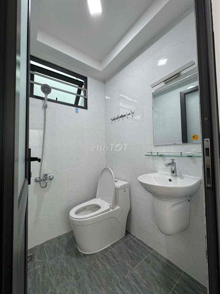 studio 28 m2, Large Window, Near Chu Văn An-Bình Thạnh, Full Seven