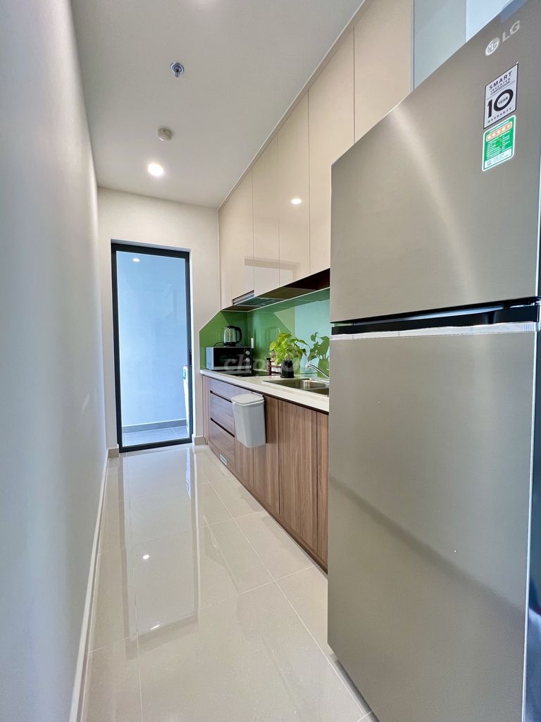 Rent the county of 7 riverside, the interior bedroom, right in the month.