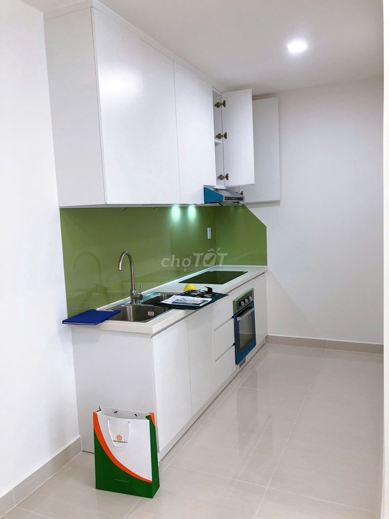 Rent Lavita Charm 2 bedrooms 11 million and a half per month full of furniture, which can be entered