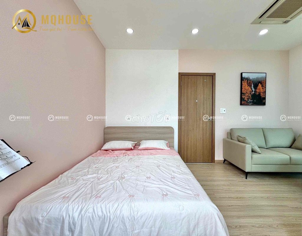 The studio's system - one bedroom - two bedrooms 100% right on T3 station.