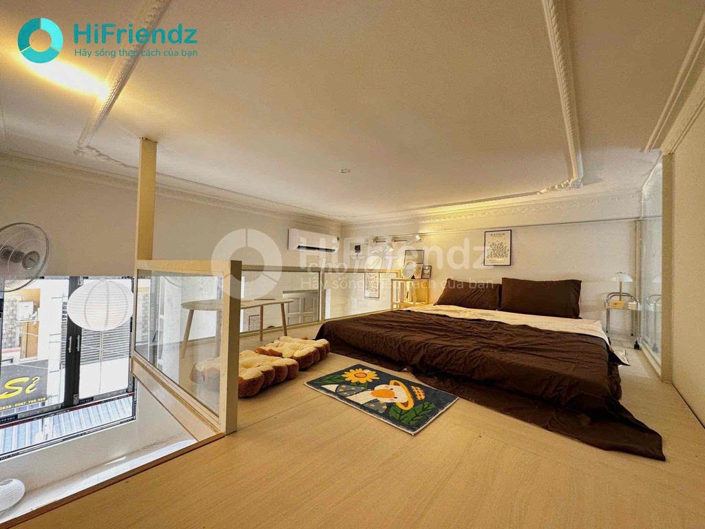 Rent a super-high apartment near the Central Radio Park.