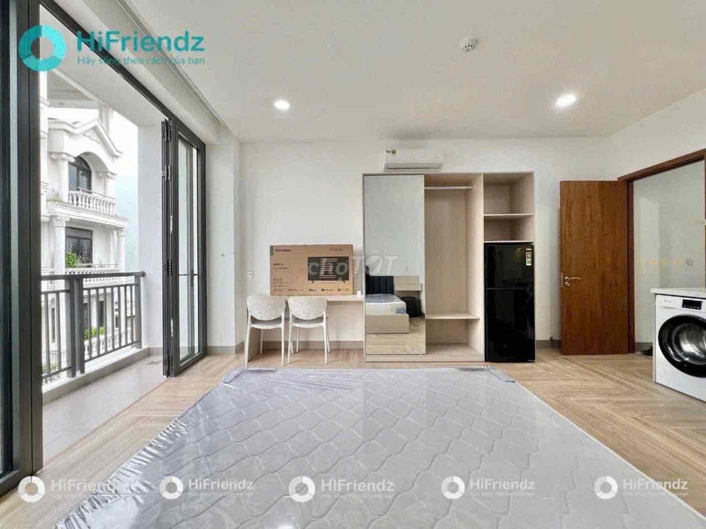 The balcony studio — near the lifelong sala - downtown in District 2