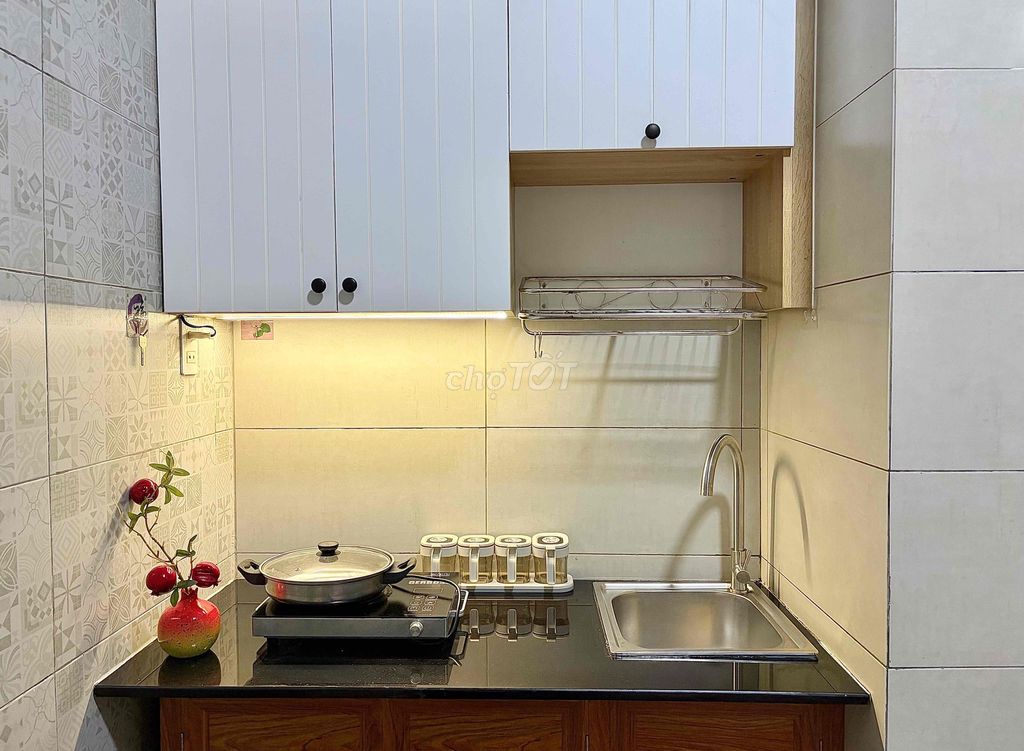 The studio is for one, two, three people in the center of Tân Phú - the base of spades.