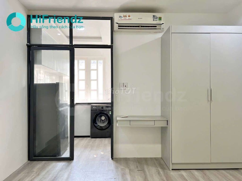 The new studio is the new bedroom of Leungungung