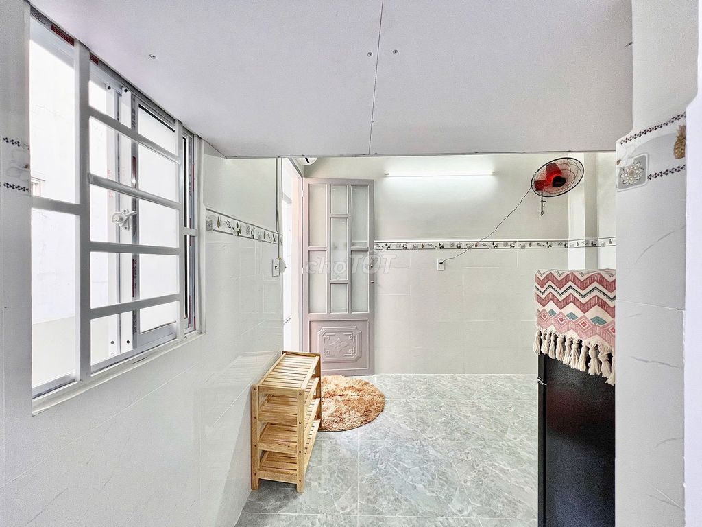 Dương Quảng Hàm Services Room Near 4 Gò Vấp Markets