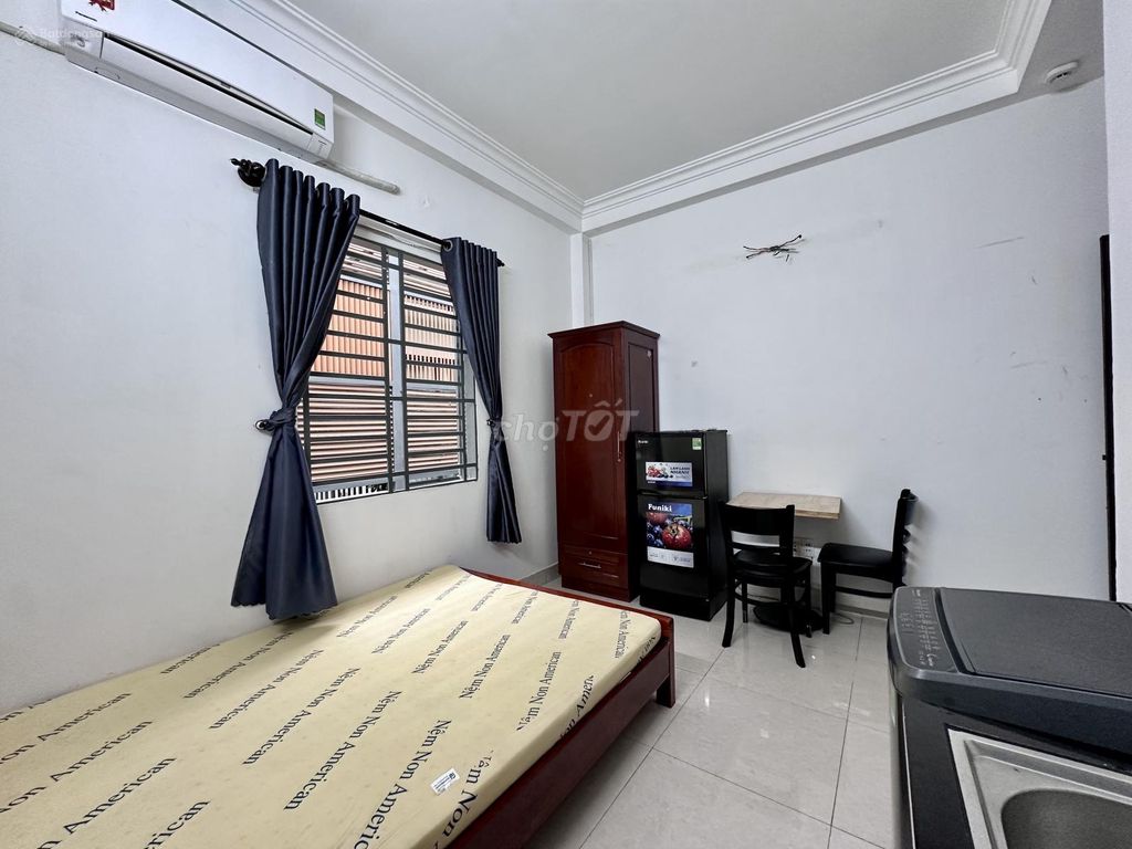 Rent a mini apartment, 5 million a month in District 2 near metro.