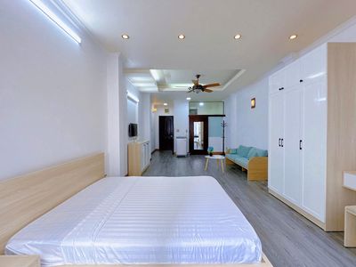An apartment located in the heart of the city. A very nice interior.
