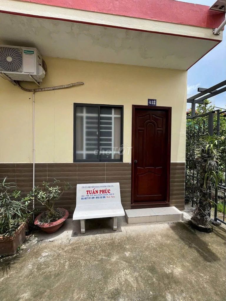 Rent a cash room  cmt8, full interior