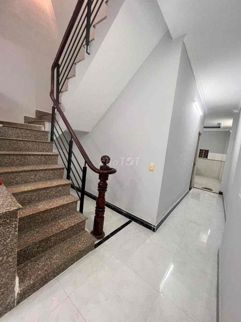8 million-4 x17 M-1 .2th floor bedroom - 4 M - 2/ Lê Đình Cẩn - near missile range bt