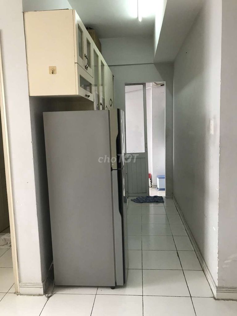 Rent an apartment full of furniture. Two bedrooms four million and five from District 125 p, HQC Plaza.